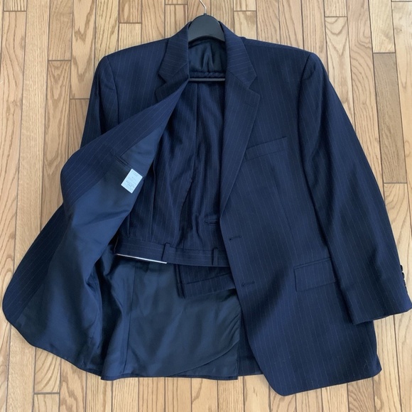 Chaps Ralph Lauren Suit Men’s 44R Navy Blue Pinstripe Wool/Cashmere 2 piece. - Picture 1 of 16
